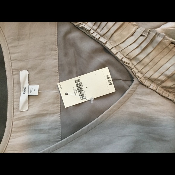 Gap ruffle dress NWT - Picture 2 of 4